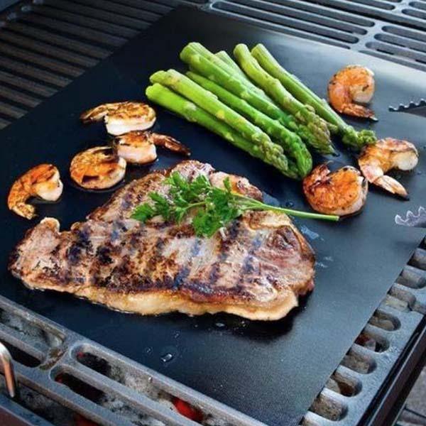 2 Piece Non-Stick Barbecue Grill Mats - No more messy grills!